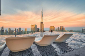 Magical Apartment With Rooftop Pool & Burj Khalifa View
